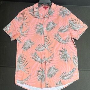 New GUESS Men’s Short Sleeve Shirt